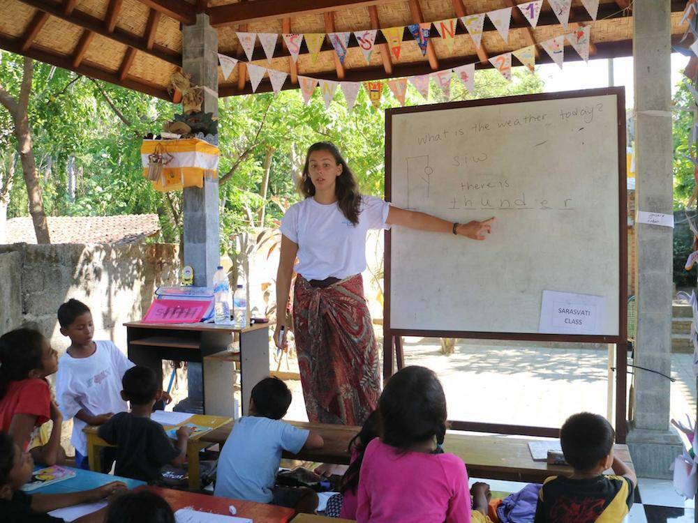 How to Teach Abroad - Chiara, Volunteer Teaching in Bali