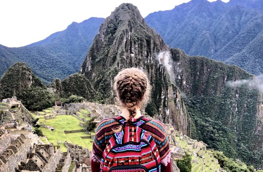 How to Volunteer Abroad as a College Student Hero - Rebecca, IVHQ Cusco