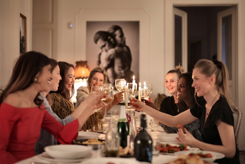 Image courtesy of Andrea Piacquadio, Pexels A group of students having a dinner party