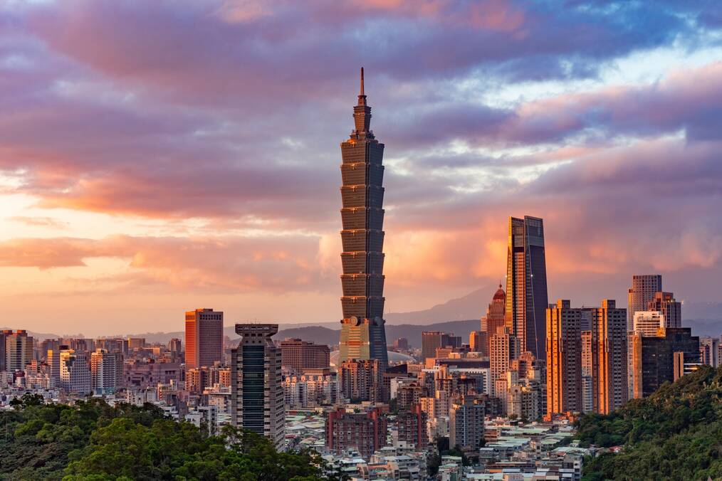 The skyline of Tapei City, Taiwan at night.