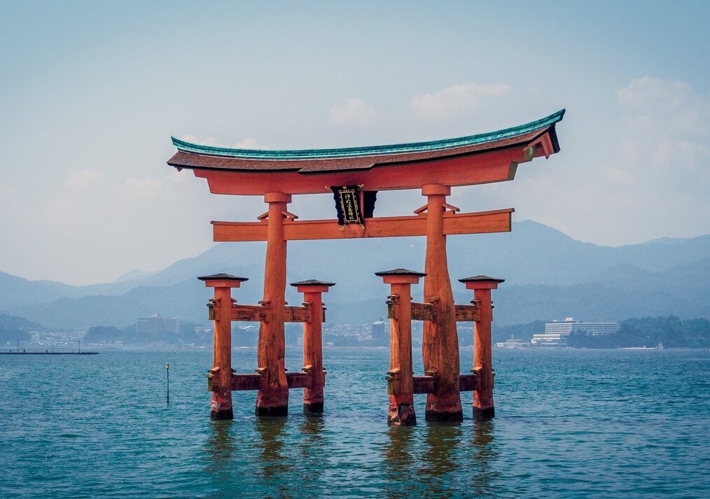Image curtesy of Nicki Eliza Schinow, Unsplash Itsukushima Shrine