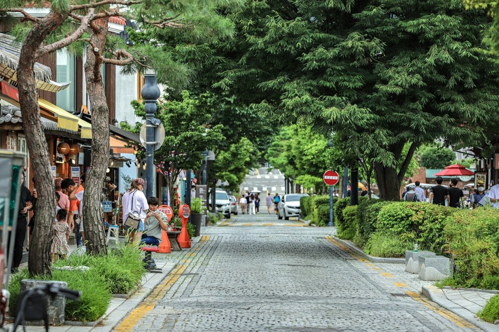 South Korean street A street in South Korea