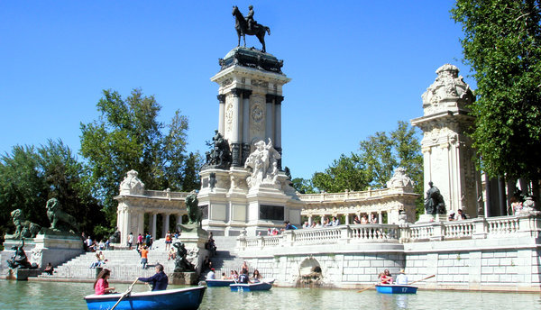 How Study Abroad in Madrid Changed My Life » Adelante Abroad Blog
