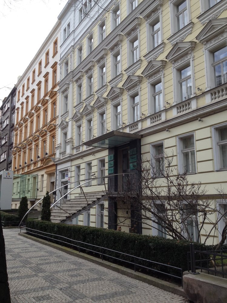 University of New York in Prague/Study Abroad Go Overseas