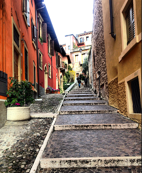 Italy: Verona International Business, Tourism, Italian Studies