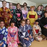 Make international friends while learning Japanese.