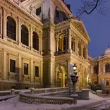 The University of Vienna in the evening