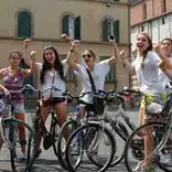High school students exploring Italy on a bike tour!