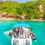 Volunteers on a boat in the Seychelles 