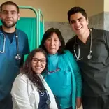 Medical volunteer in peru