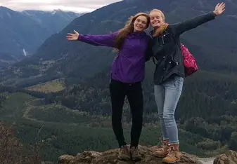 Dutch students visit Rattlesnake Ledge in Washington State.