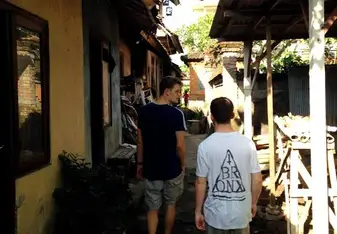 The neighbouring walkways which participants have to tread through to reach our hostel every single day. 
