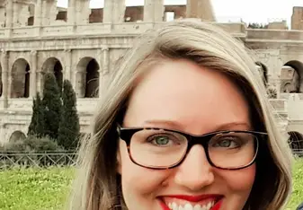 teach aborad, travel, travel adventures, wanderlust, digital nomad, rome, colisseum, roma, colosseo, travel tips