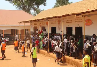 Indiaca tournament and the cheering kids