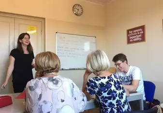 TEFLer teaching italian students at Via Lingua Florence