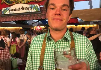 Beer halls in Lederhosen