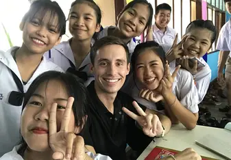 M5 Students in English class