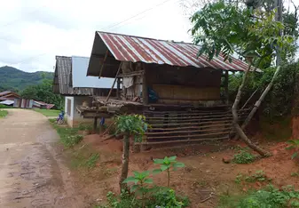 Mae Lai: Mountain Village