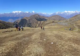 Coming down from Kuari Pass
