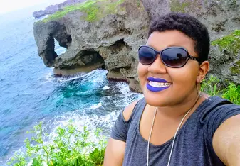 Okinawa Cliff Selfie