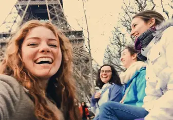 Laughter beside La Tour Eiffel
