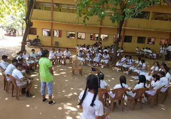 volunteers in Sri Lanka