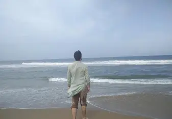 Kurtha on Chennai Beach 