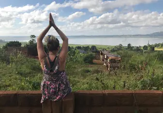 Pose with a view