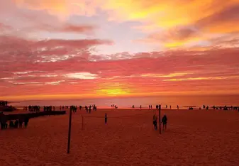 Sunrise on ANZAC Day at Nobby's Beach