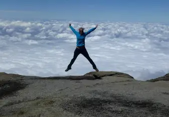 woman and mountain 