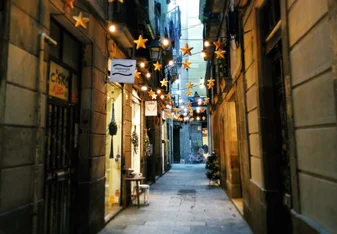 alley 