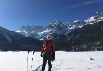 woman, skiiing 