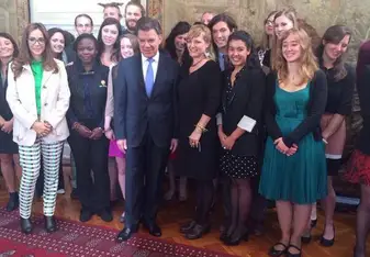 Colombia 2014 volunteers with President Juan Manuel Santos
