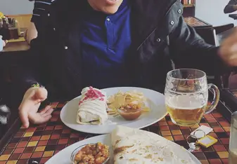 BOMB FOOD