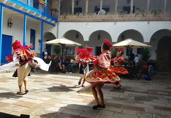 Peruvian welcome dance