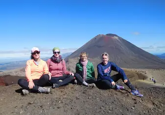 Hiking Tongariro with my new international friends