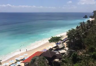 Thomas Beach
