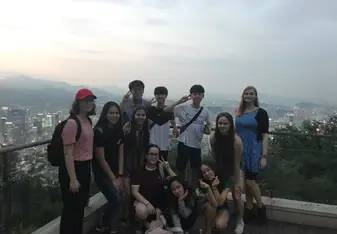 한국 친구들 (Korean Friends)
