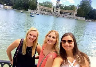 Walk through retiro