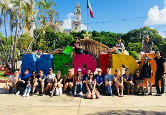 Group picture with the life size letters