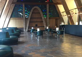 huge and spacious eating area  