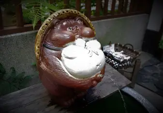 drinking fountain 