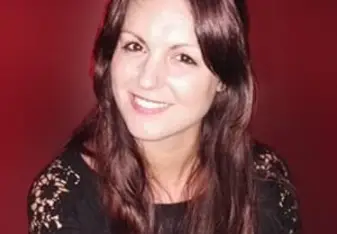 A photo of a woman.