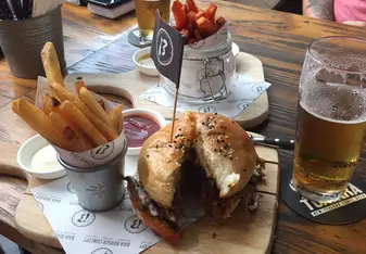 Burgers yum 