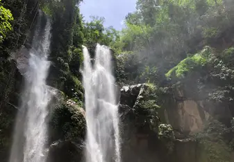 This is the beautiful waterfall we swam in!