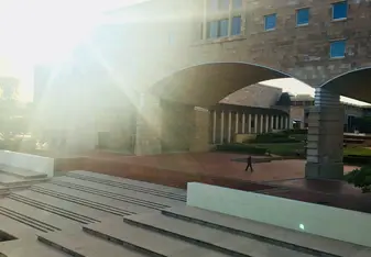 Bond Campus 