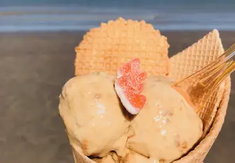 Ice cream by the beach! 