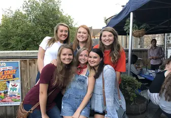 Some of the beautiful people I met while abroad! 