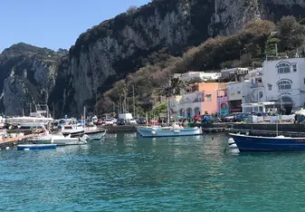 -Capri-