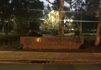 Uni sign